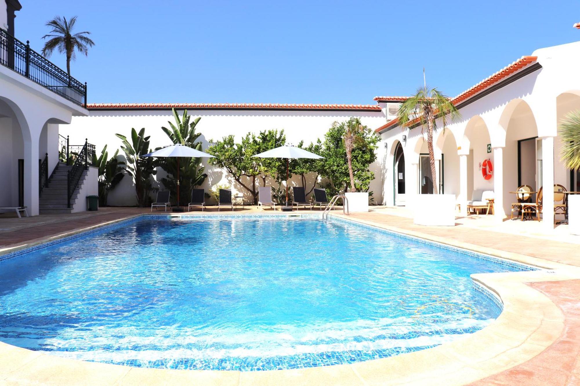 Solar Dos Frades Hotel Ferreira Do Alentejo Bagian luar foto